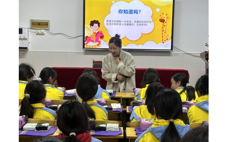 国货担当：自由点以系统公益解青春之困